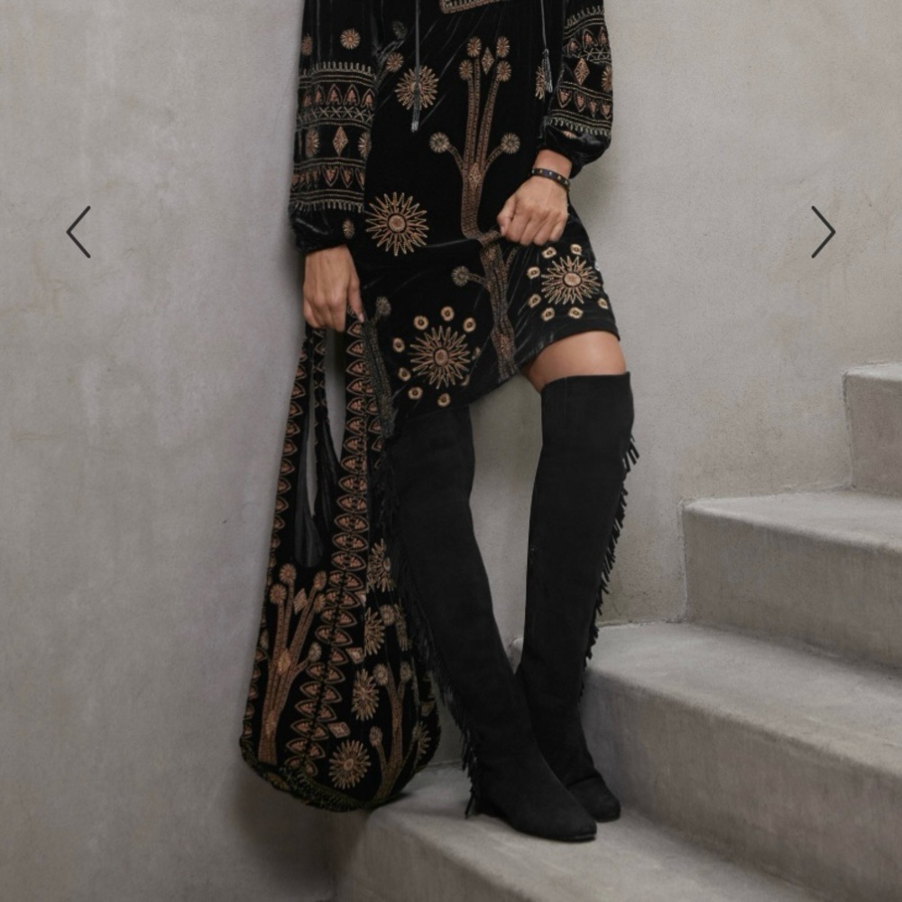 Heidi Velvet Slouchy Tote - Picture 7 of 11